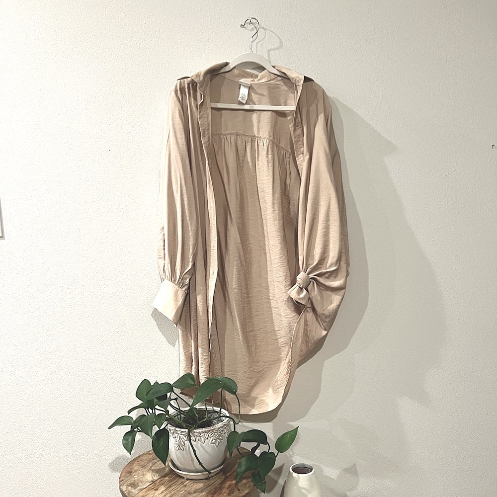 Long sleeve button down blouse oversized women’s